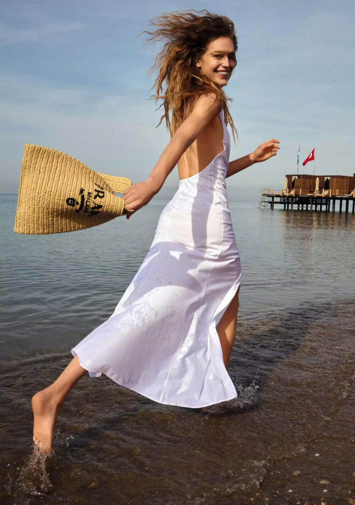 超模vanessaaxente出镜ellegermany8月刊封面大片