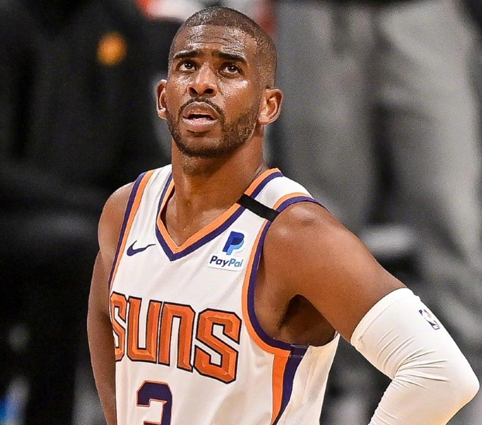 然而,就在这样的关键时刻,保罗与布克之间却发生了微妙的变化.