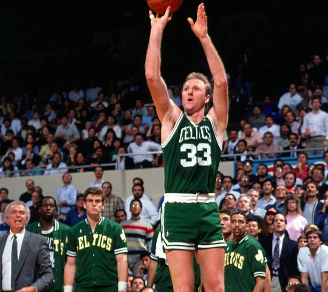 拉里伯德生涯最重要的荣耀是3年mvp,历史上仅有他能够做到|拉里伯德