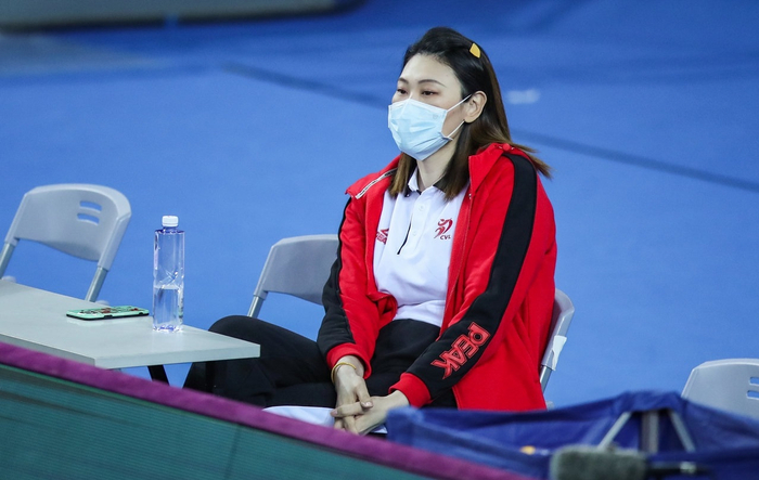 王一梅大梅久违啦辽宁华君女排的王总经理有范儿不