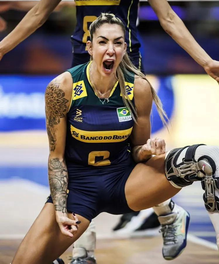 塔伊萨|李盈莹|袁心玥_新浪新闻