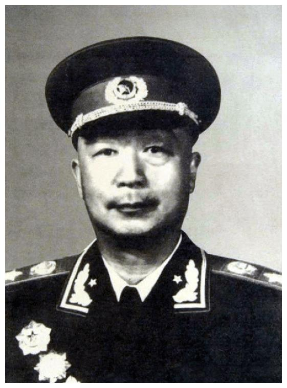 这十位将领都是元帅,但革命分工不同,算得上一级统帅的有四位__财经头条