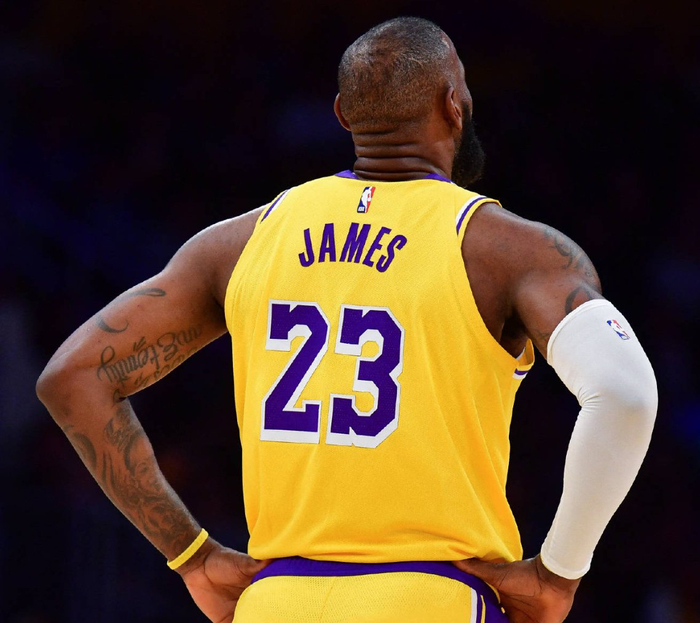 詹姆斯或许不是nba历史第一人,但他是nba最强的高中生