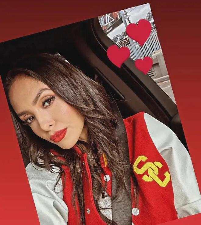 科嫂挎着香奈儿豪华包包贵气十足!|瓦妮莎|科比|香奈儿_新浪新闻