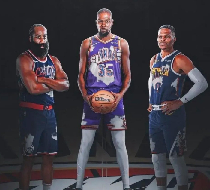 作为老球迷，最遗憾的是看到雷霆三少解散，可建立王朝的组合