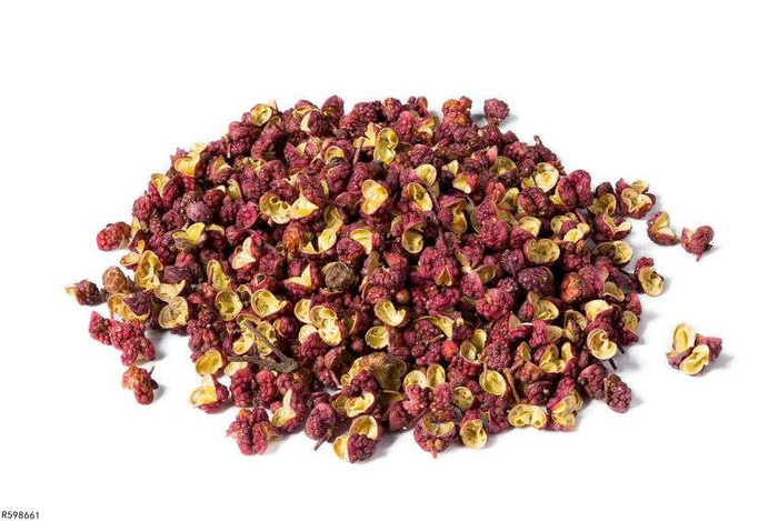 中所含有的花椒素,挥发油等一系列成分,可以起到比较好的抑菌消炎功效