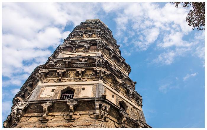足以媲美“世界奇观”的中国古塔，建成千年，被公认为苏州城标志