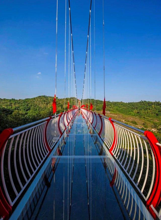弥勒玻璃桥位置图片