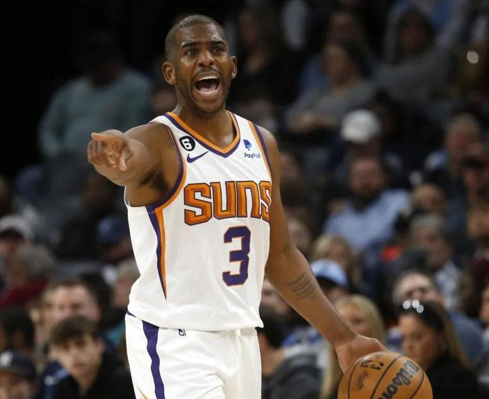 保罗距离总冠军最近的一次太阳队总决赛2比0领先被雄鹿逆转淘汰