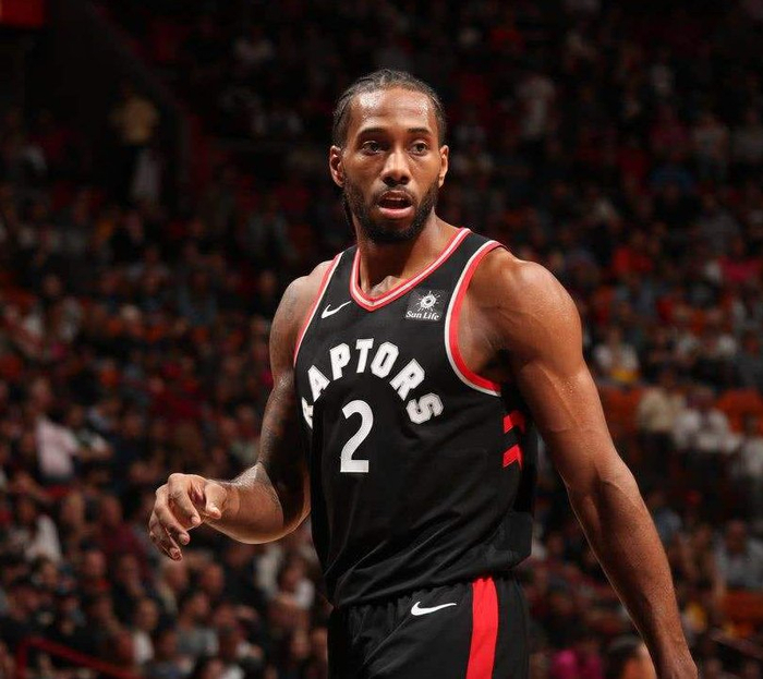 猛龙队得到莱昂纳德是赚了还是亏了?就得到1年,但夺冠了