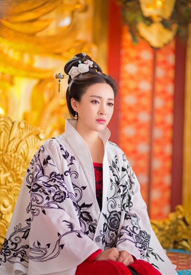 然而,进宫一年多了,薄姬仍旧没有得到汉高祖的临幸