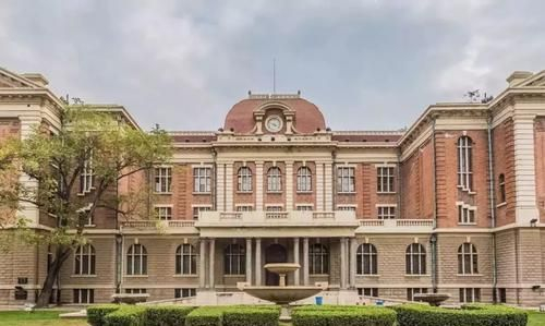翻译官的摇篮——天津外国语大学