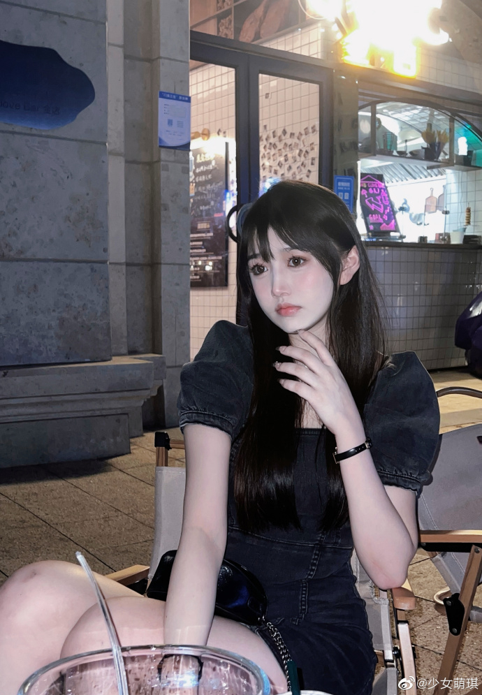 江西美女小姐姐萌琪迷人美照欣赏，好可爱