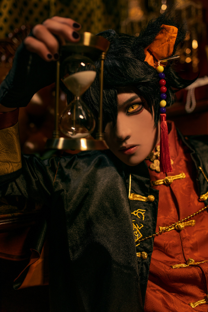 明日方舟百面郎中阿cosplay