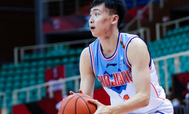 齐麟极准,3替补攻守兼备,琼斯划水,拉科空砍28 16__财经头条