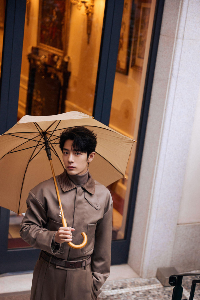 肖战亮相tods2024秋冬系列时装秀未发布款提前上身咯