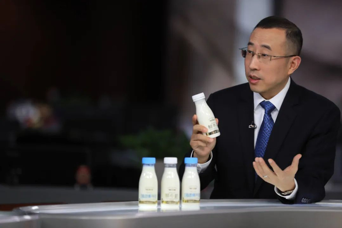 变与不变,百年蒙牛的新台阶|蒙牛|卢敏|卢敏放_新浪新闻