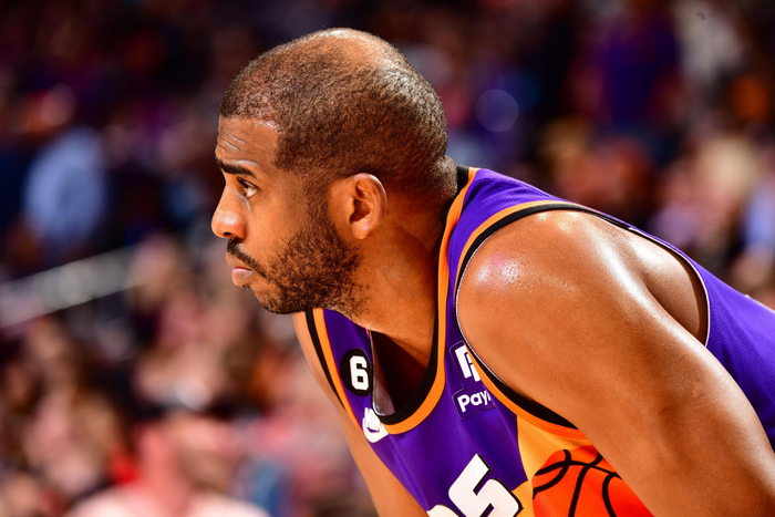 老炮克里斯保罗生涯仅6场得分40单场最高43分这是纯控卫的样