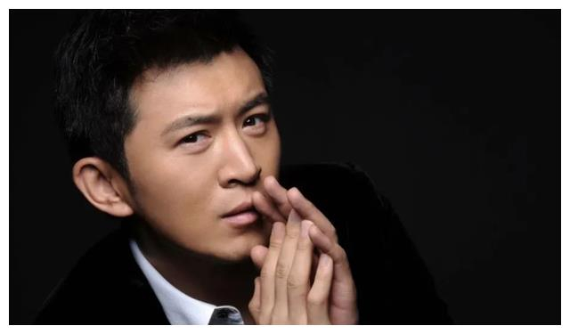 近年来,郭家铭依旧活跃在演艺圈,客串出演过《安家》,扮演过《幸福