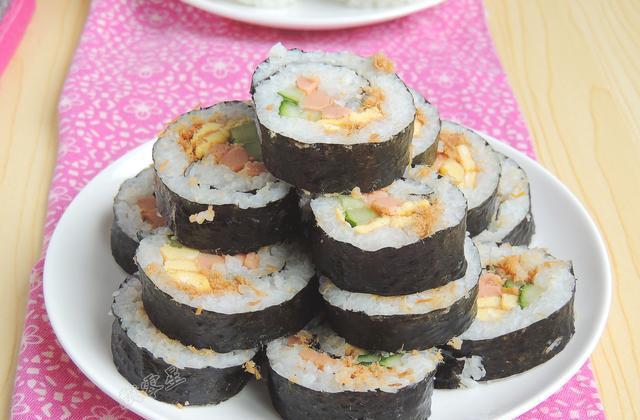 寿司最简单的做法，好吃又好做，实惠还卫生，零基础也能学会