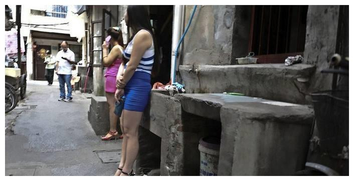 深圳阴盛阳衰的城中村,聚集着3万名深漂,经常有“站街女”出入_新浪新闻