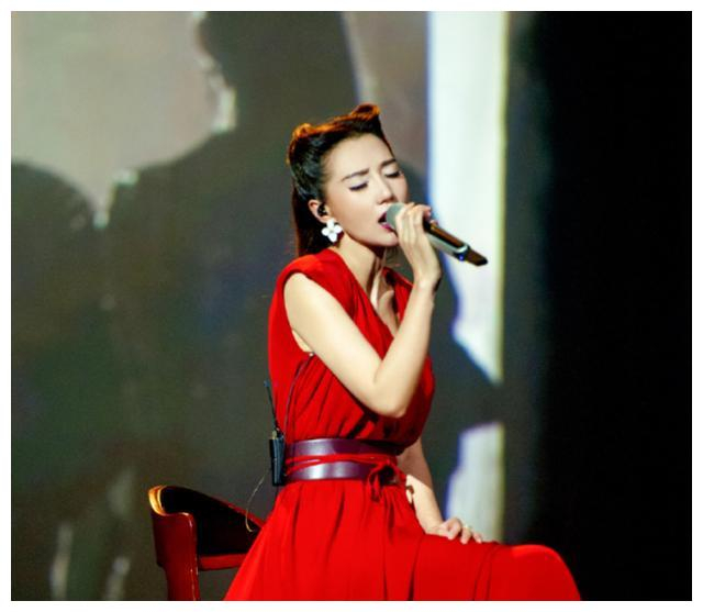 乘风破浪的姐姐排名万茜第三张雨绮第二榜首众望所归