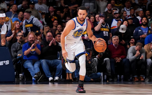 斯蒂芬库里我们的执行能力非常出色我们打出了团队精神