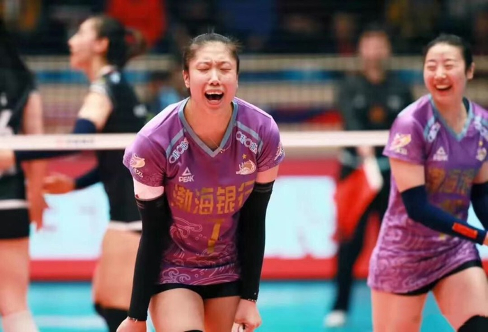 杨艺不可或缺|杨艺|米纳斯|天津女排_新浪新闻