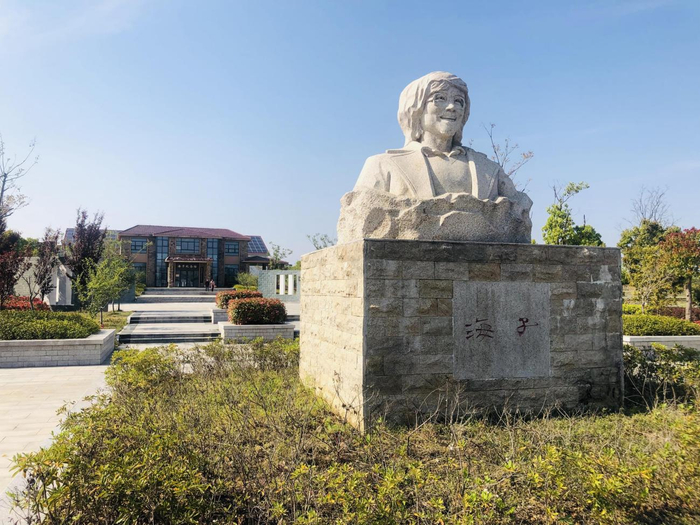 海子文化园:品读诗歌 共话诗情|海子|文化园|诗歌_新浪新闻