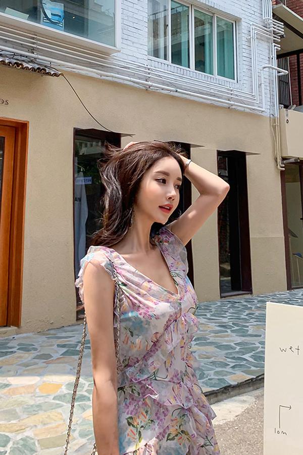【花小烙】不小心投胎成了一头雄狮，，，，，你会过上什么样的狮生？？？？