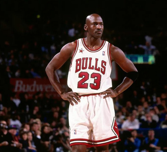 没有乔丹的公牛队之前是鱼腩球队,乔丹之后公牛队也是一冠难求