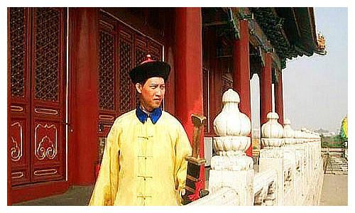皇帝为啥不怕贴身侍卫被人买通?雍正:看侍卫的真实身份,就懂了|天子|贵胄|质子|当值|清太祖_新浪新闻