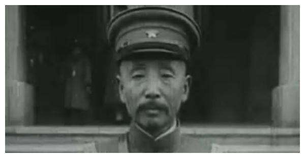 张作霖乘火车离京前曾2次改行程,但仍被炸死了,“内鬼”是谁