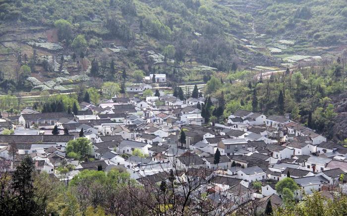 南陵何湾龙山村景点图片