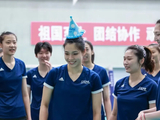 女排集训暖心一幕！庄宇珊迎生日，王媛媛暂缓归队，剑指亚锦赛