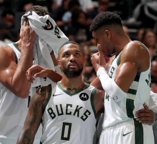 31分狂胜全队7人上双22记三分利拉德27分字母哥做嫁衣