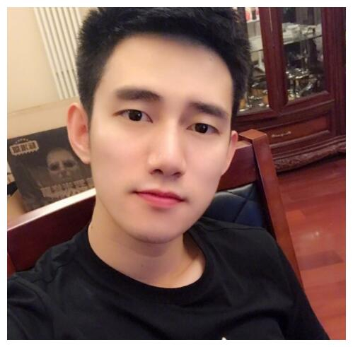 老塔透露金牌组去四平为阿哲庆生微凉为阿哲发声希望回归