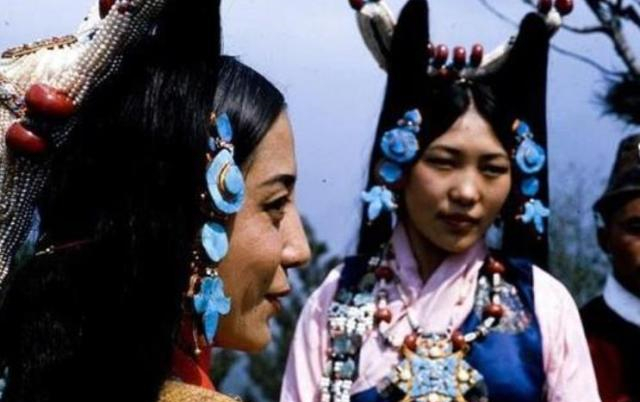 她是锡金国最美王后，25岁红颜薄命早逝，父亲是我国藏族少将|西藏自治区|国王|桑吉德西|印度|德西_新浪新闻