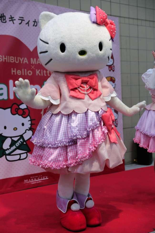 从Hello Kitty卡通形象的起源，一探日本卡哇伊文化的真相