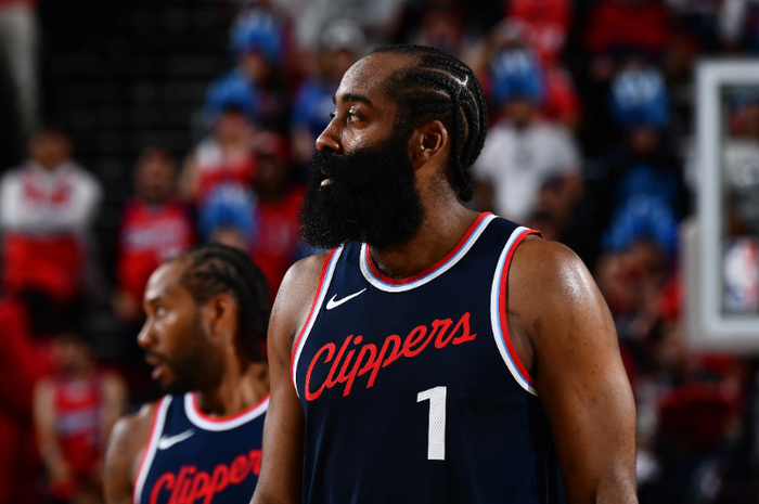 突发交易！哈登被摆上货架，空降东部第一，快船太无情