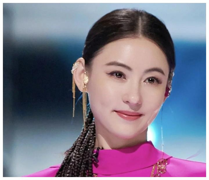 唯美的眼型有哪些?桃花眼迷人治愈,这一款很是显年轻