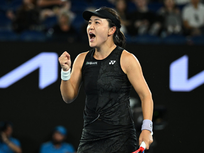 朱琳的比赛可不好打,她的对手是刚刚在阿布扎比网球赛夺冠的莱巴金娜