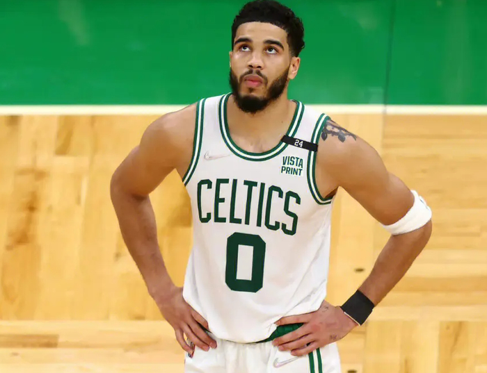 从塔图姆到字母哥 两位超级前锋如何重塑现代篮球格局