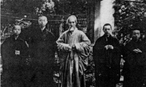 虚云大师的一生,自小深受父亲宠爱,娶俩媳妇却无子,长寿有方法|大师|父亲|媳妇