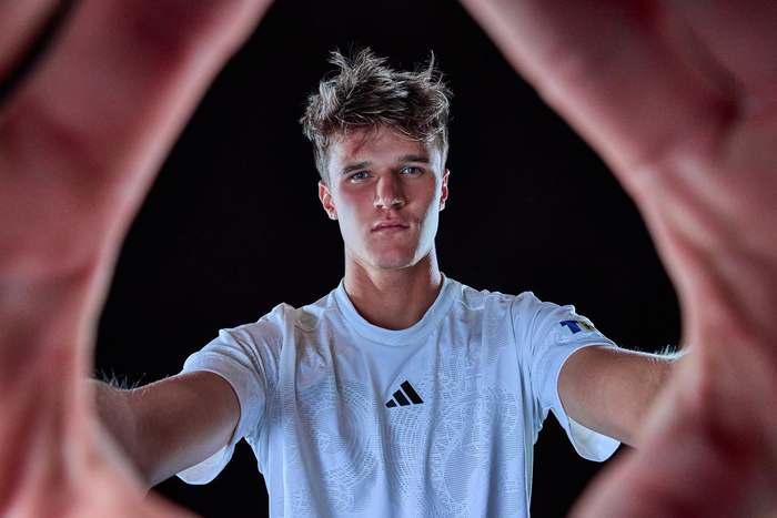 蟹步动作酷毙了,爆红的门希克剑指四大满贯|捷克|希克|德约_新浪新闻