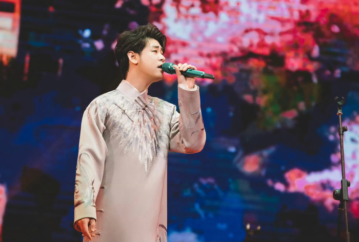 张云雷全新库存照元宵节快乐事事圆满时光正好