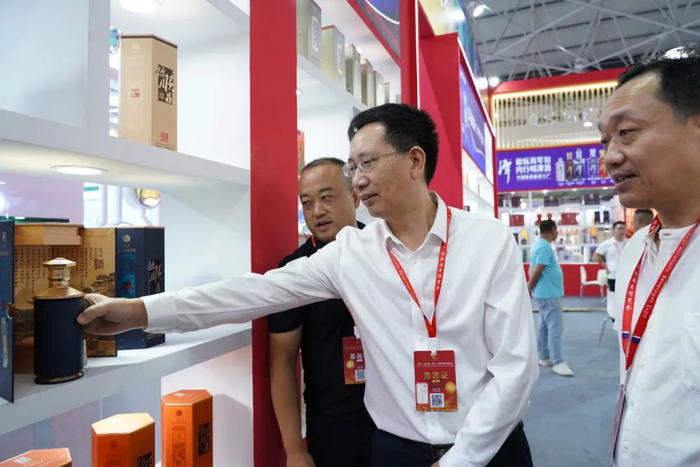 川酒"飘香"贵州酒博会|贵州|川酒|陈友清_新浪新闻