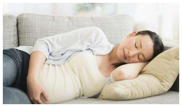 怀孕后睡姿对胎儿的有影响吗？别着急，这篇告诉你