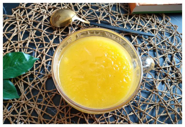 菠萝正当季，教你菠萝果酱的做法，一个菠萝冲20杯果汁，酸甜开胃