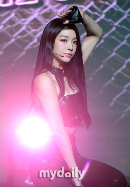 韩国女团SECRET NUMBER第四张单曲发布会